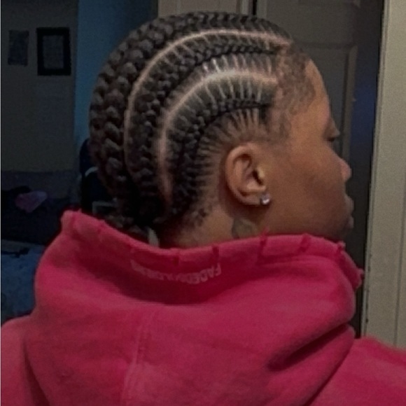 Meet your Posher, Chenell - Picture 1 of 1